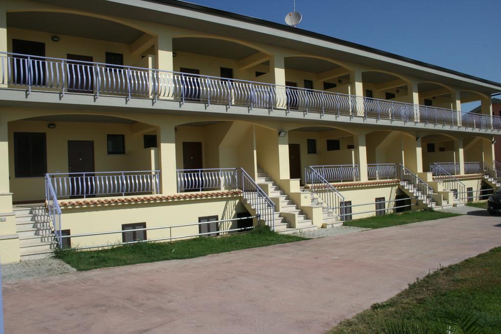 Baia Dei Canonici Aparthotel Villaggio Le Rocelle Room photo